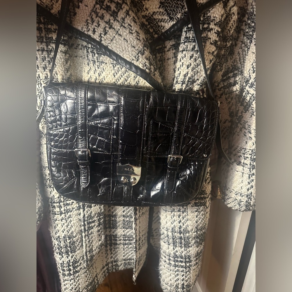 Rare Vintage Ralph Lauren 100% leather purse 
Black Croc-Embossed Women's Bag